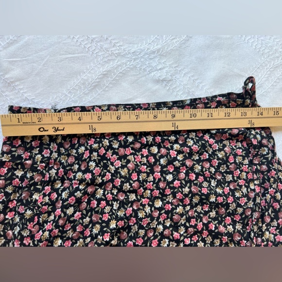 Vintage Y2K Floral Wrap Skirt Black Pin - Picture 10 of 11